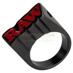 Inel metalic care poate fi folosit drept suport pentru conuri sau tigari RAW Black Ring